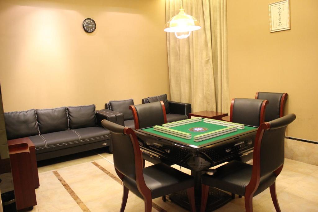Jun Hao Hotel Dongguan  Extérieur photo