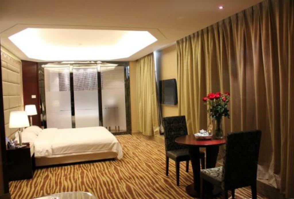 Jun Hao Hotel Dongguan  Extérieur photo