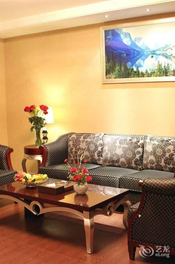 Jun Hao Hotel Dongguan  Extérieur photo